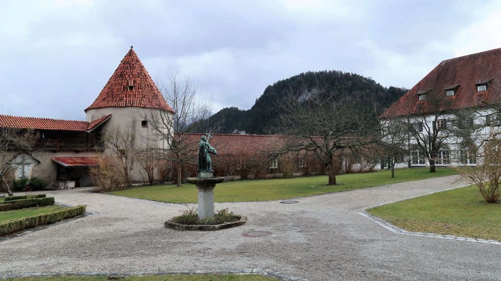 Am Franziskaner Kloster Füssen