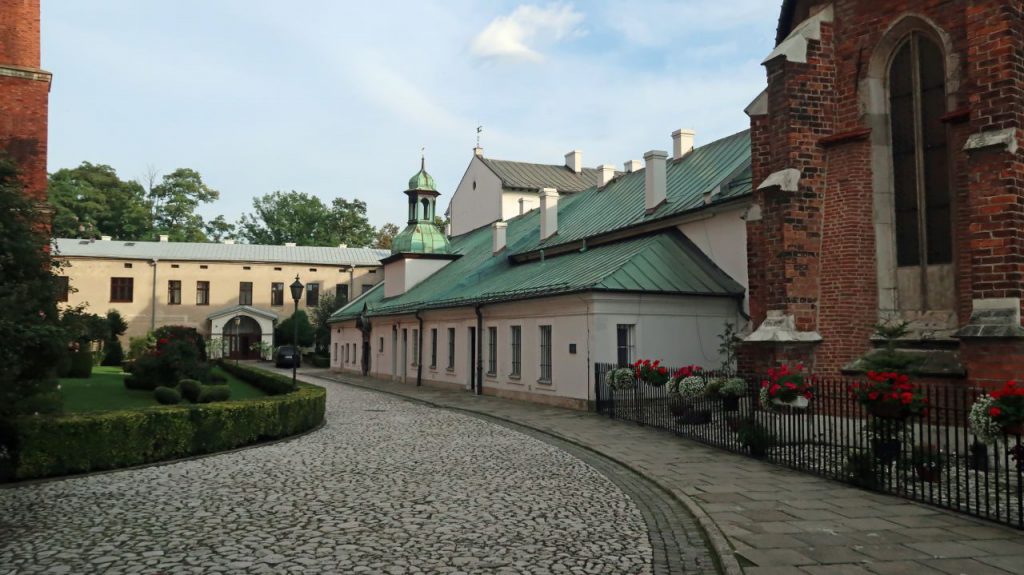 Zwischen Peter und Paul Kirche und St. Andreas Kirche