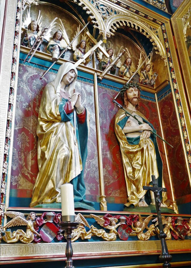 Hl. Figuren in der Kathedrale