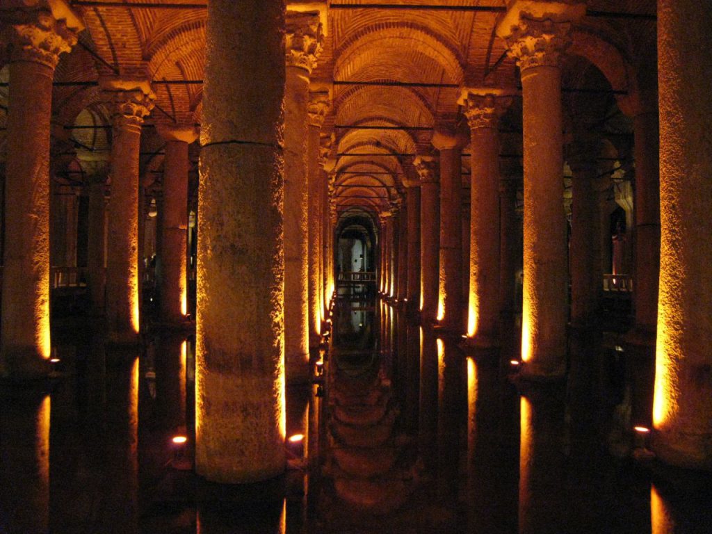 Zisterne - Unterirdischer Wasserspeicher