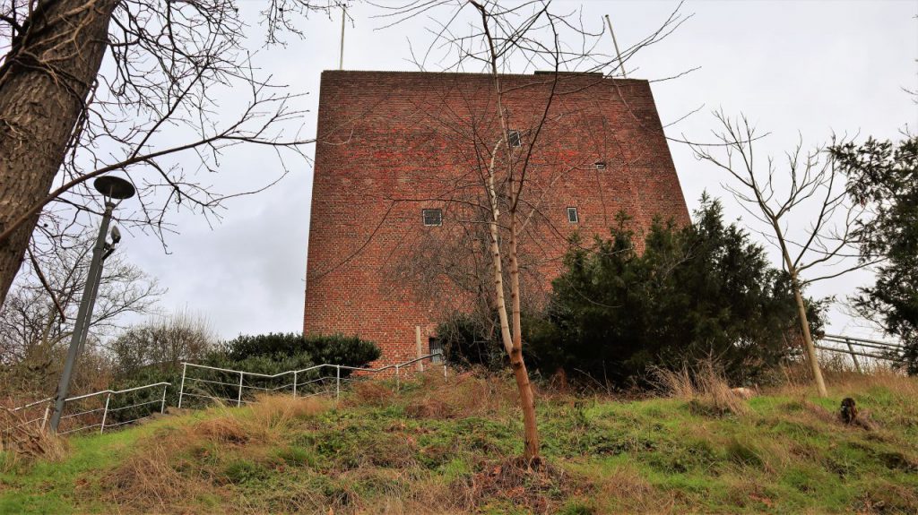 Bergfried Burg Wasssenberg