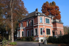 Alte Villa an der Burg Brüggen