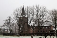 Rickelrather Kirche und Pfarrhaus