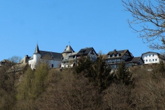 Blick zur Wildenburg vom Manscheiderbach