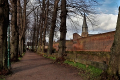 Stadtbefestigung mit Kirche