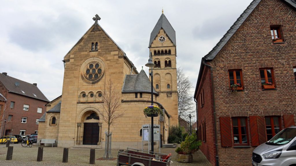 Pfarrkirche St. Sebastianus Hülchrath