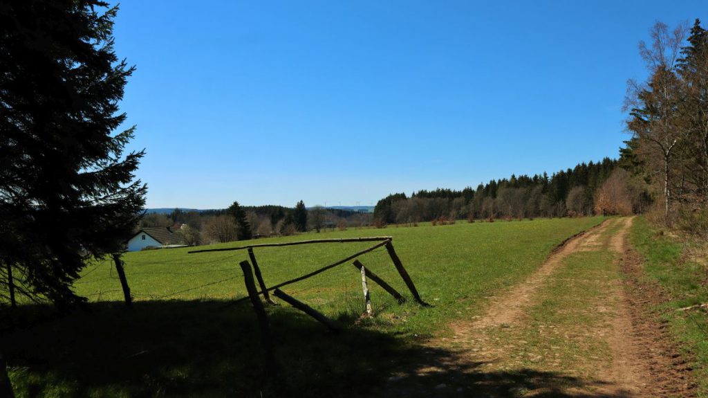 Oberhalb von Benenberg