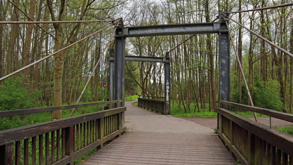 Knickbrücke bei Overhetfeld