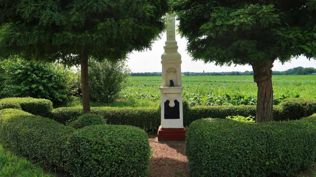 Wegekreuz zwischen Beeck und Ellinghoven