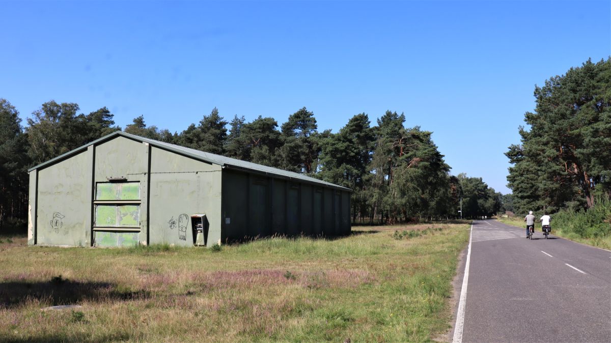 Altes verbliebenes Gebäude im Depot