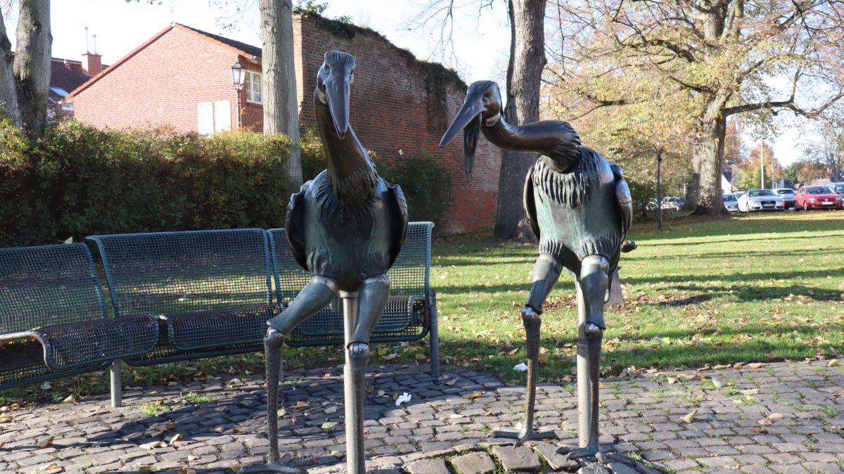 Skulpturen Brunnen am Kreisverkehr Brückstraße