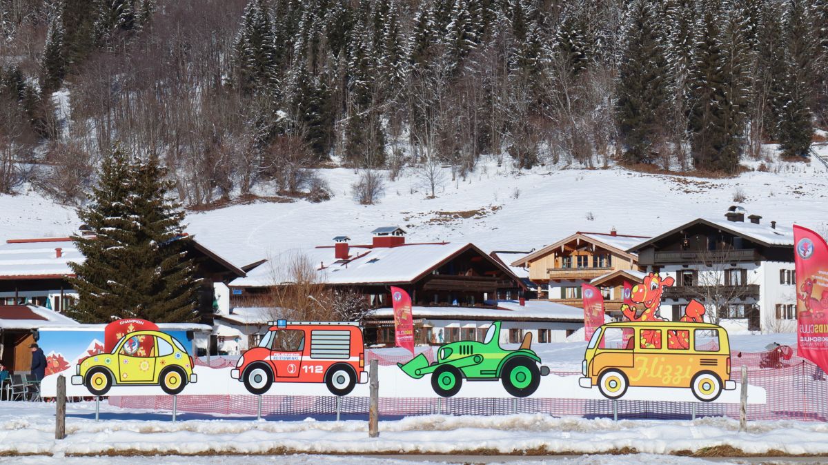 Stau im Winter (Skikinderland)