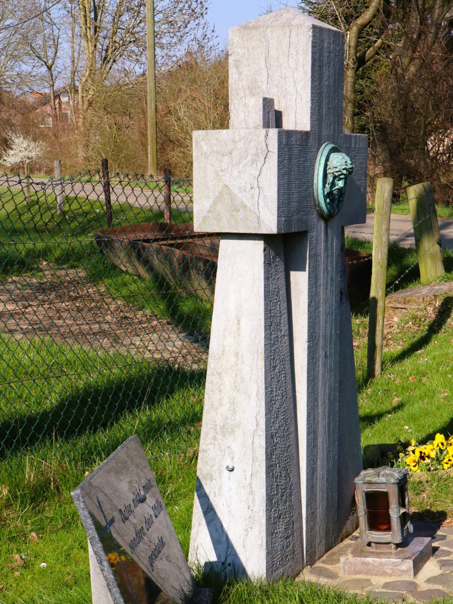 Wegkreuz "Am Bach"