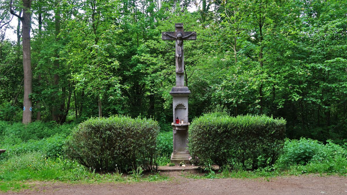 Wegkreuz am Obstwanderweg