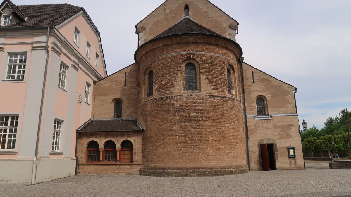 Vorplatz Klosterkirche