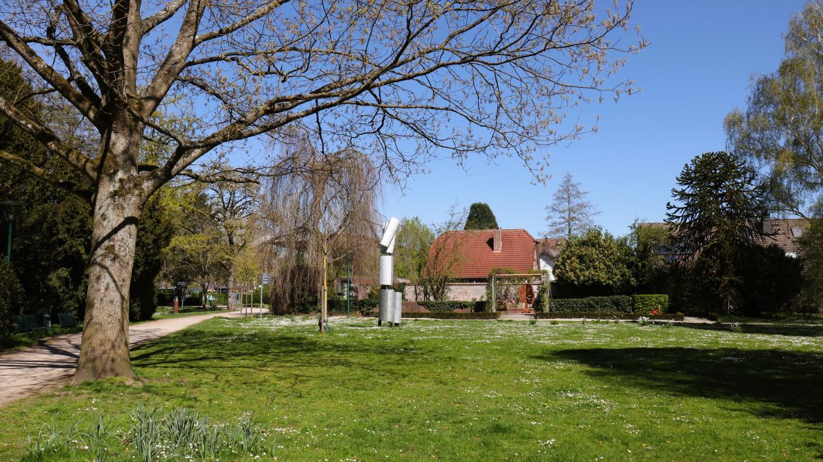 Skulptur im Schlosspark