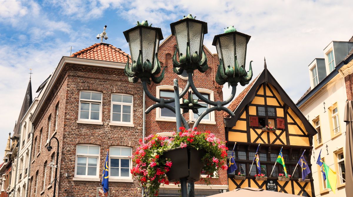 Straßenlampen am Marktplatz